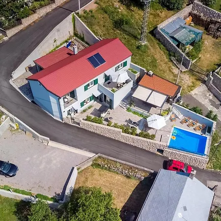 Leticija Holiday home *