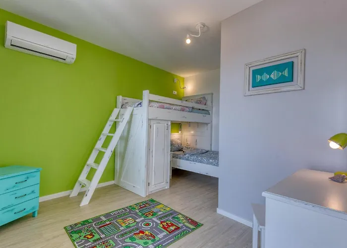 Holiday home Leticija