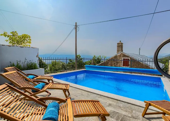 Leticija Holiday home Hreljin